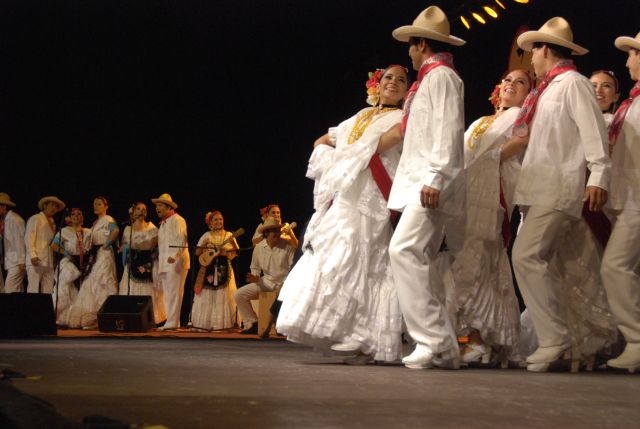 33 jaialdia BALLET DE LA UNIVERSIDAD DE COLIMA - MEXICO (2007).