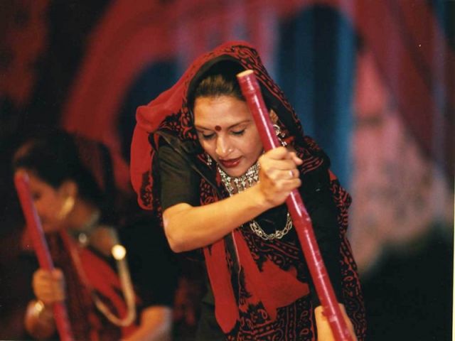 25 jaialdia JANAVAK - INDIA (1999).